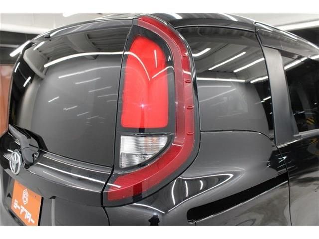 TOYOTA SIENTA HYBRID 2022