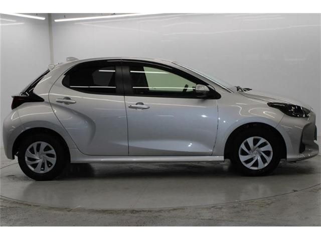 TOYOTA YARIS HYBRID 2020