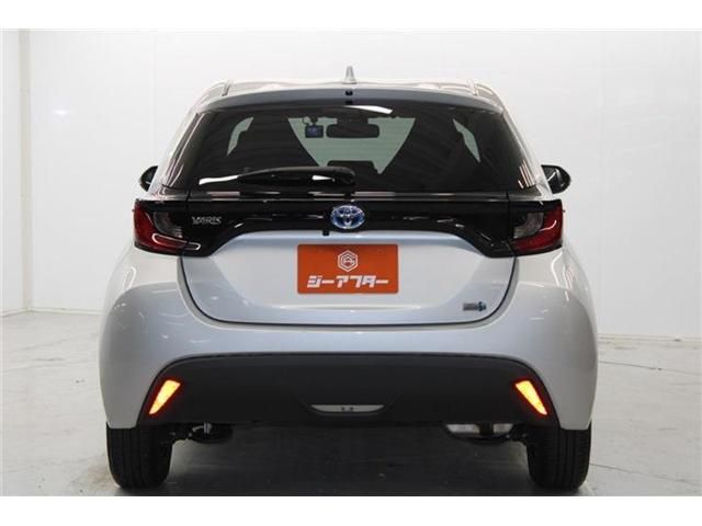 TOYOTA YARIS HYBRID 2020