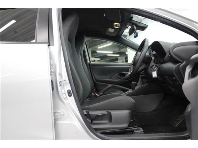 TOYOTA YARIS HYBRID 2020