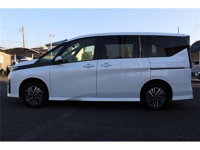 NISSAN SERENA  WG 4WD 2023