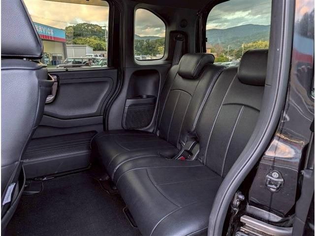 HONDA N BOX CUSTOM 2018