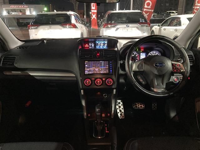 SUBARU FORESTER 2012