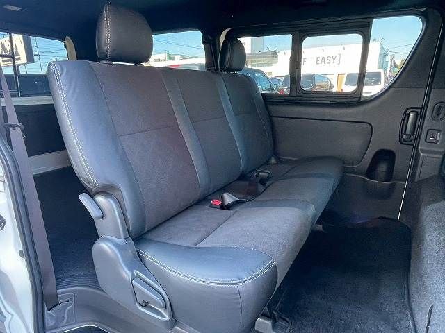 TOYOTA HIACE van 2WD 2019