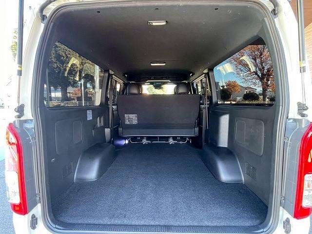 TOYOTA HIACE van 2WD 2019