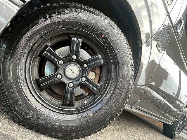 TOYOTA HIACE van 4WD 2018