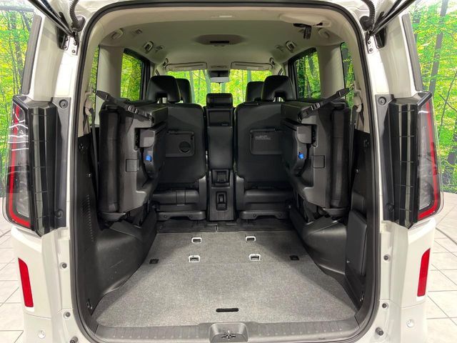 NISSAN SERENA  WG 4WD 2023