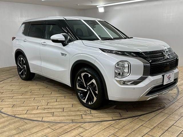 MITSUBISHI OUTLANDER PHEV 2022