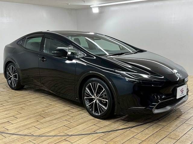 TOYOTA PRIUS 2023