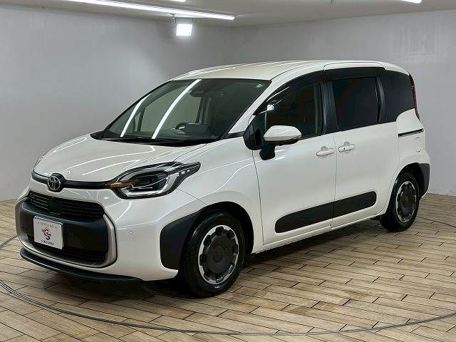 TOYOTA SIENTA HYBRID 2022