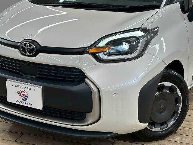 TOYOTA SIENTA HYBRID 2022