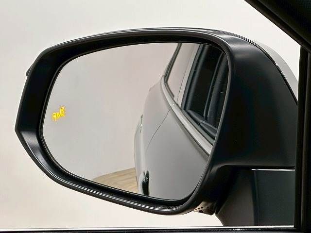 TOYOTA HARRIER 2WD 2025