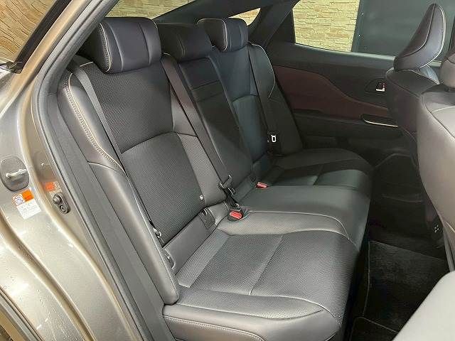 TOYOTA CROWN CROSSOVER 2023