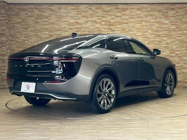 TOYOTA CROWN CROSSOVER 2023