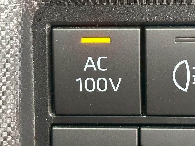 TOYOTA RAIZE HYBRID 2021