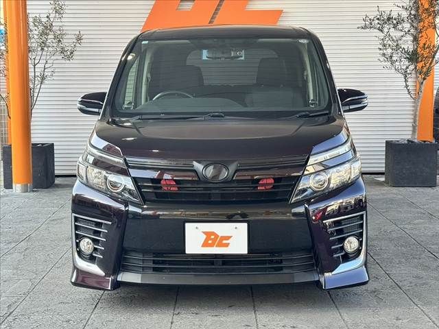 TOYOTA VOXY 2014