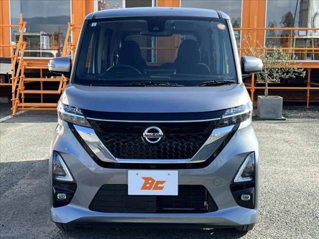 NISSAN ROOX 2021