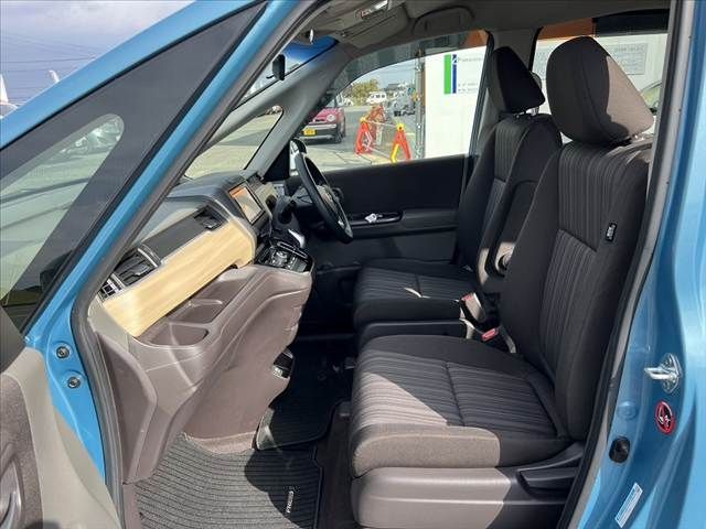 HONDA FREED HYBRID 2017