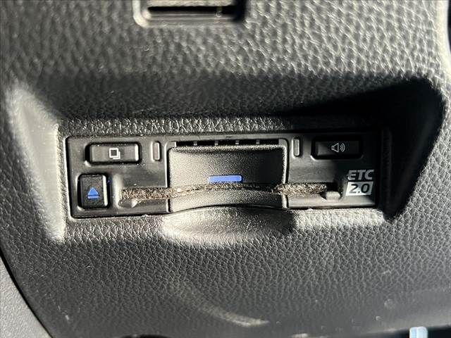 TOYOTA NOAH HYBRID 2024