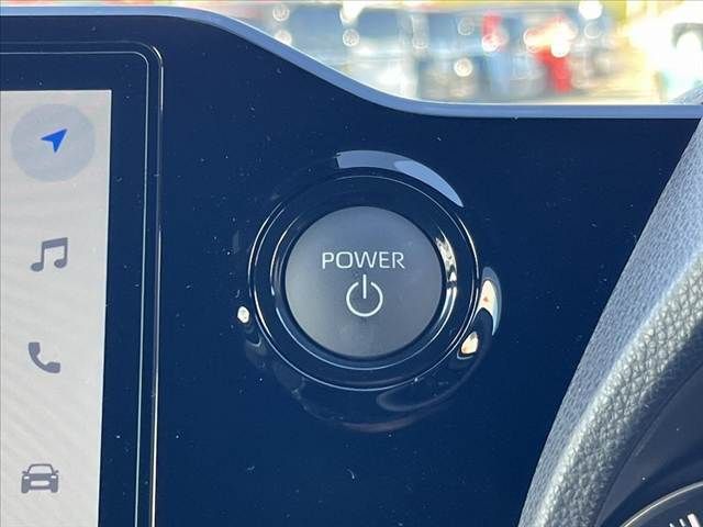 TOYOTA NOAH HYBRID 2024