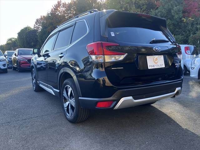 SUBARU FORESTER 2018