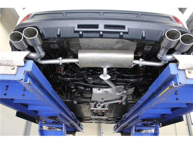 TOYOTA PRIUS 4WD 2019