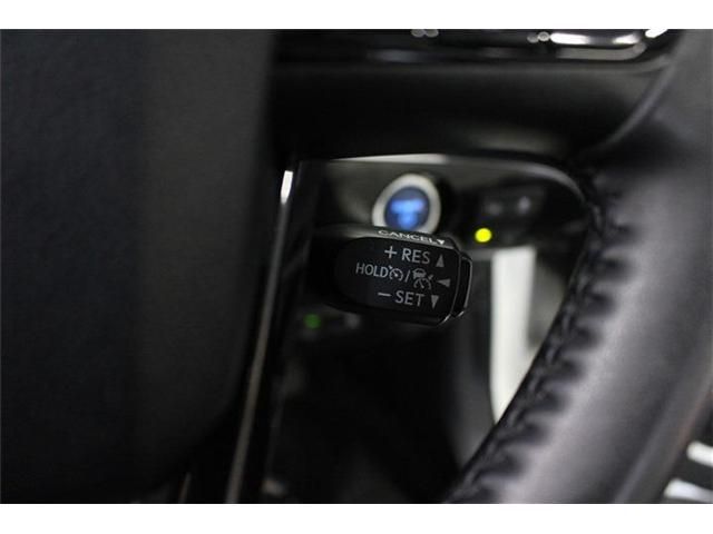 TOYOTA PRIUS 4WD 2019