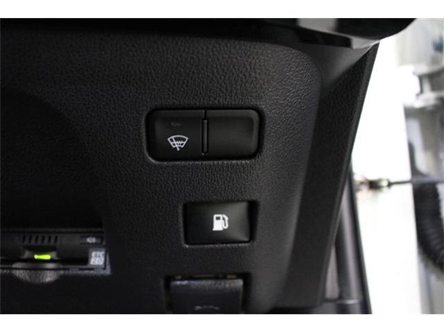 TOYOTA PRIUS 4WD 2019