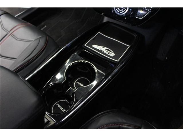 TOYOTA PRIUS 4WD 2019