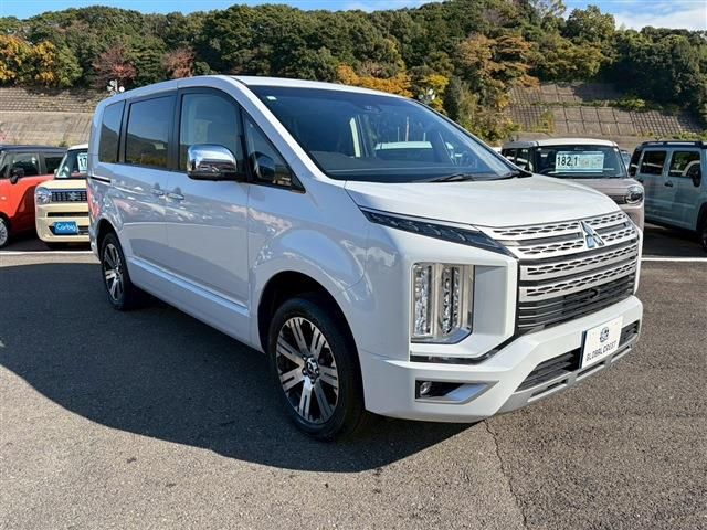 MITSUBISHI DELICA D:5 4WD 2023