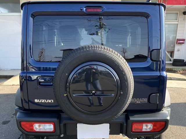 SUZUKI JIMNY NOMADE 2025