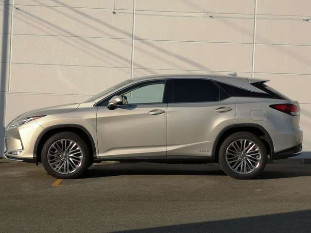 TOYOTA LEXUS RX450h AWD 2021
