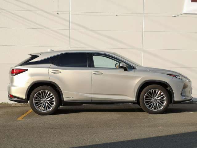 TOYOTA LEXUS RX450h AWD 2021