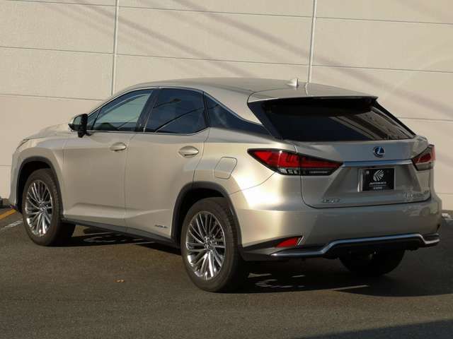 TOYOTA LEXUS RX450h AWD 2021