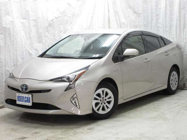 TOYOTA PRIUS 2018