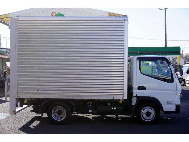 MITSUBISHI CANTER 2022