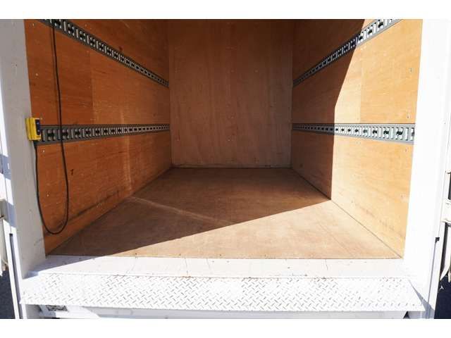 MITSUBISHI CANTER 2022