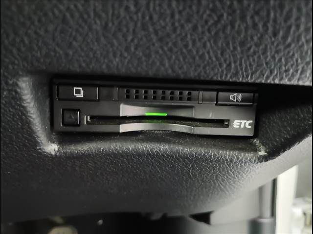 TOYOTA SIENTA HYBRID 2016