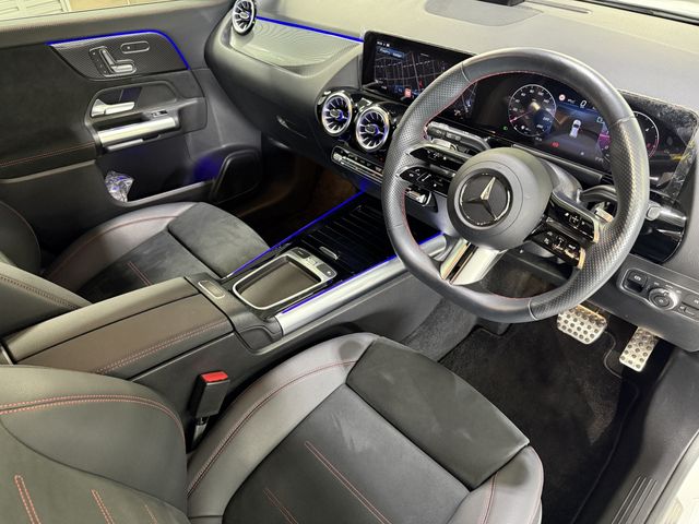 MERCEDES BENZ MERCEDES BENZ GLA class 2024