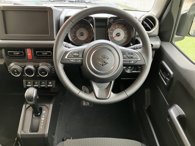 SUZUKI JIMNY NOMADE 2025