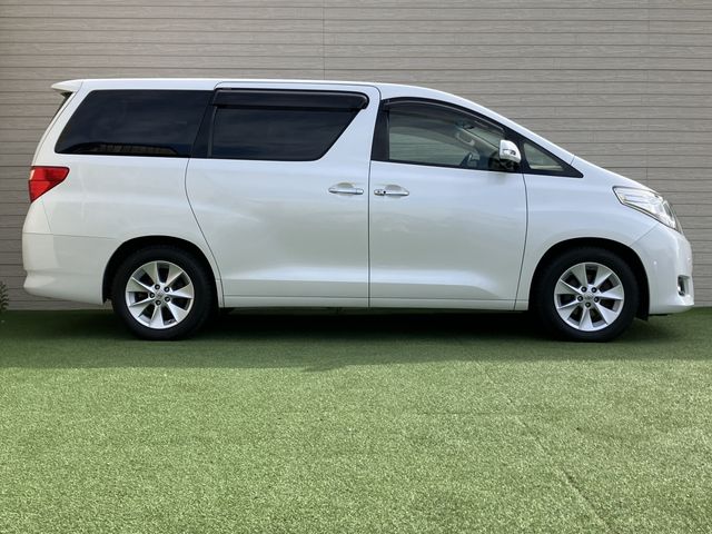 TOYOTA ALPHARD 2012