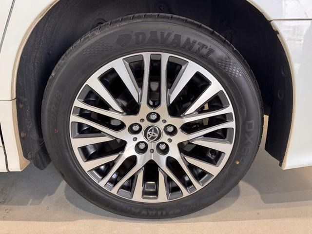 TOYOTA VELLFIRE 2017