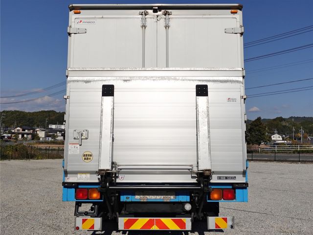 MITSUBISHI FUSOU FIGHTER 2013