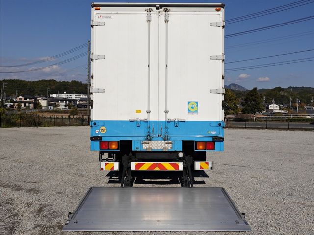 MITSUBISHI FUSOU FIGHTER 2013