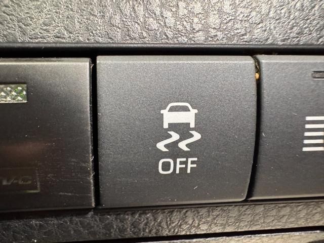 TOYOTA CAMRY HYBRID 2020