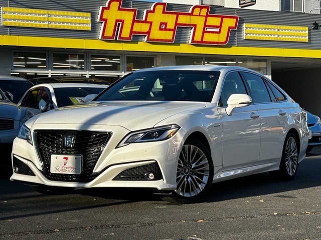 TOYOTA CROWN sedan hybrid 2019