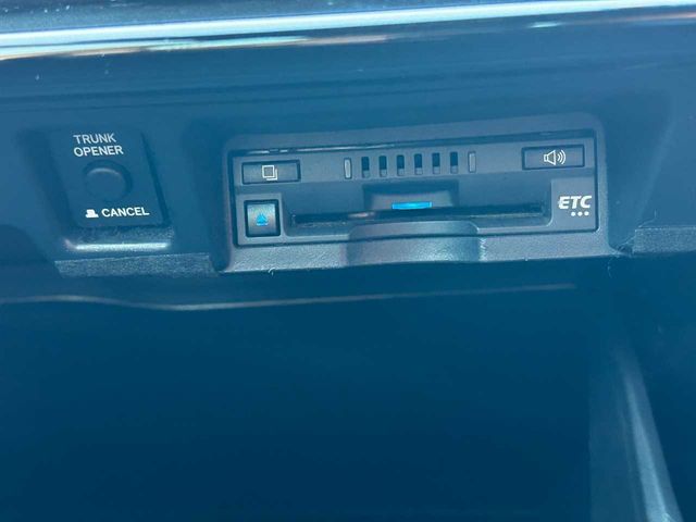 TOYOTA CROWN sedan hybrid 2019