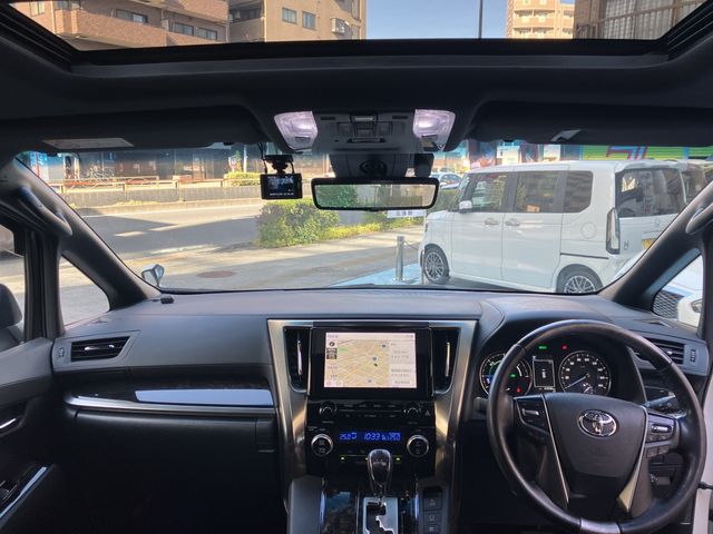 TOYOTA ALPHARD hybrid 4WD 2021