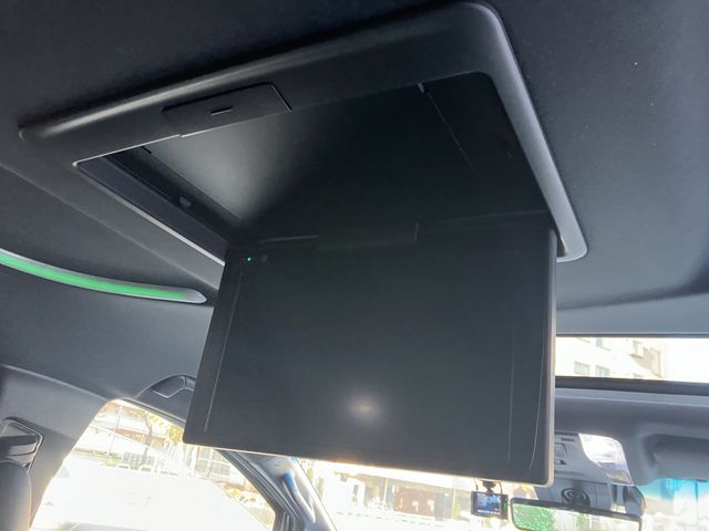 TOYOTA ALPHARD hybrid 4WD 2021