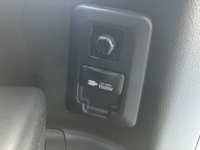 TOYOTA ALPHARD hybrid 4WD 2021